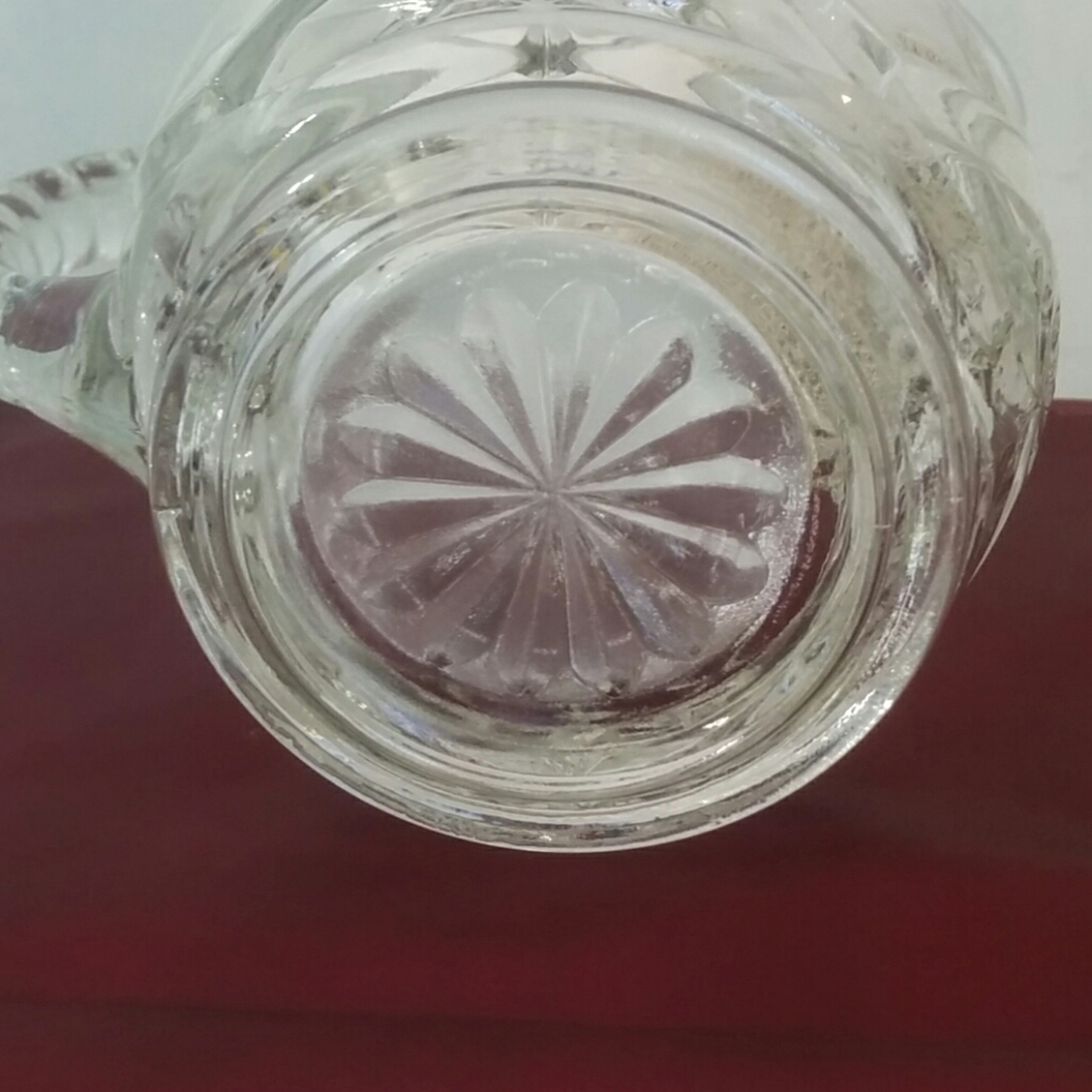 Starburst Small Pitcher - Picture 4 of 7